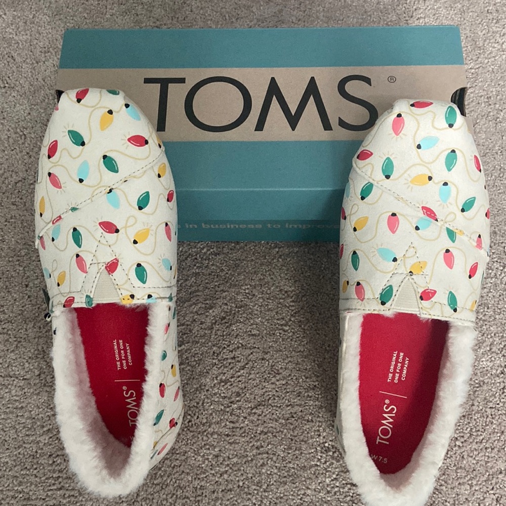 NWT Toms Alpargata Faux Fur Slippers in Holiday Lights